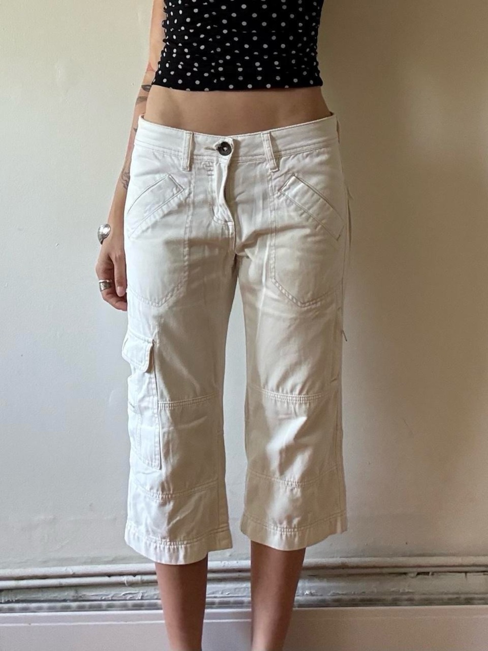 Baggy low-rise cargo capri pants— Bauhaus